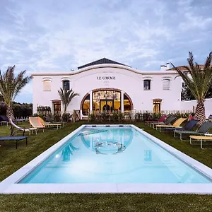 Le Garage Hotel